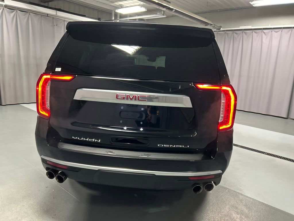 Used 2024 GMC Yukon XL Denali image 6