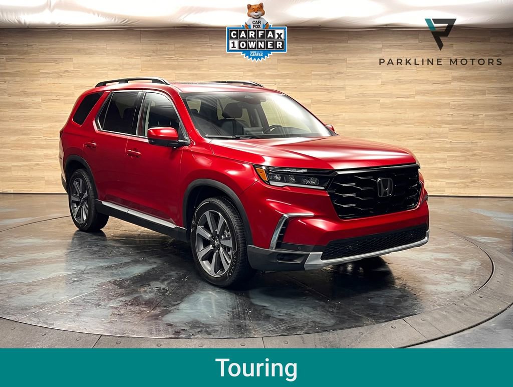 Used 2023 Honda Pilot Touring image 1