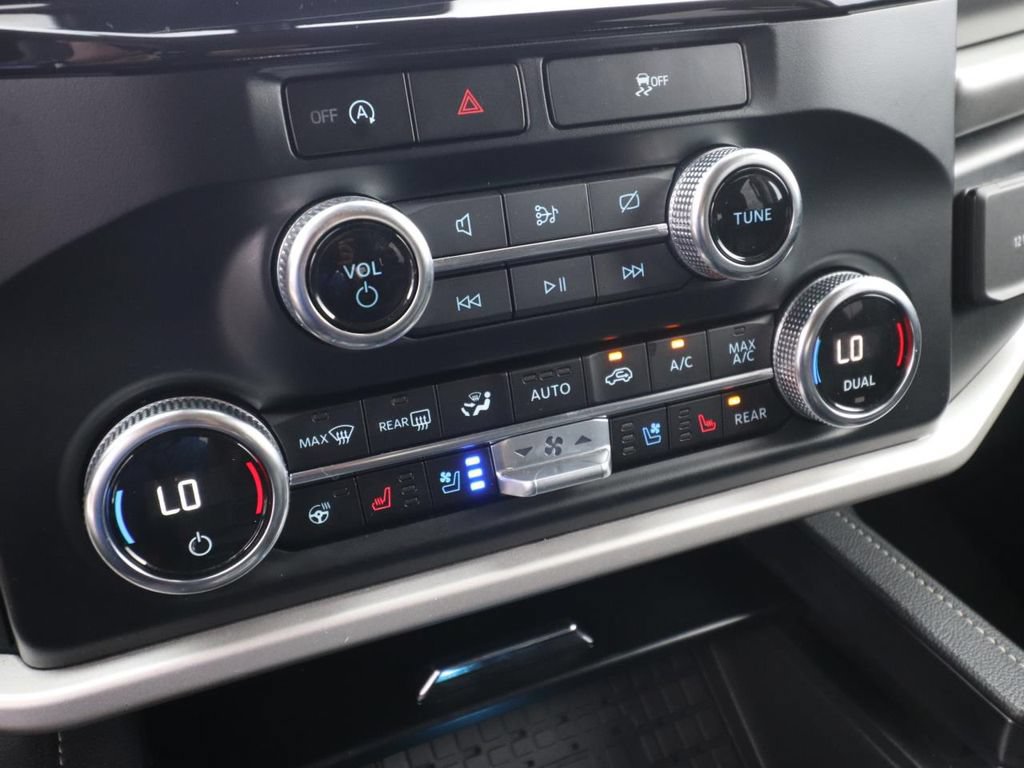 Certified 2024 Ford Expedition XLT RWD image 24