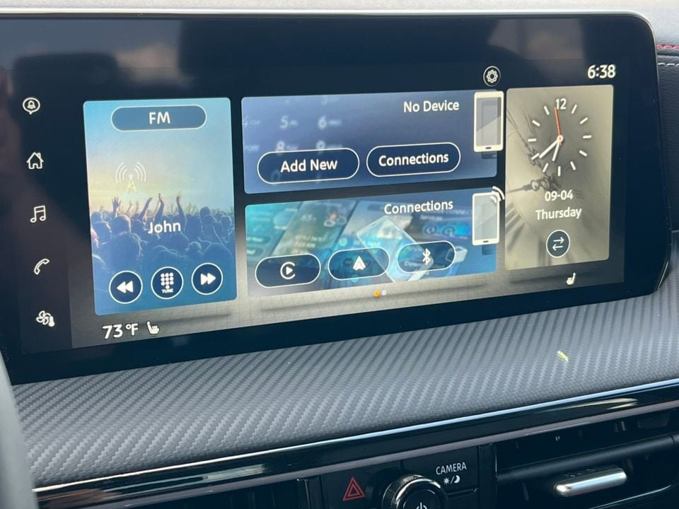 New 2025 Nissan Kicks SR w/ SR Premium Package image 21