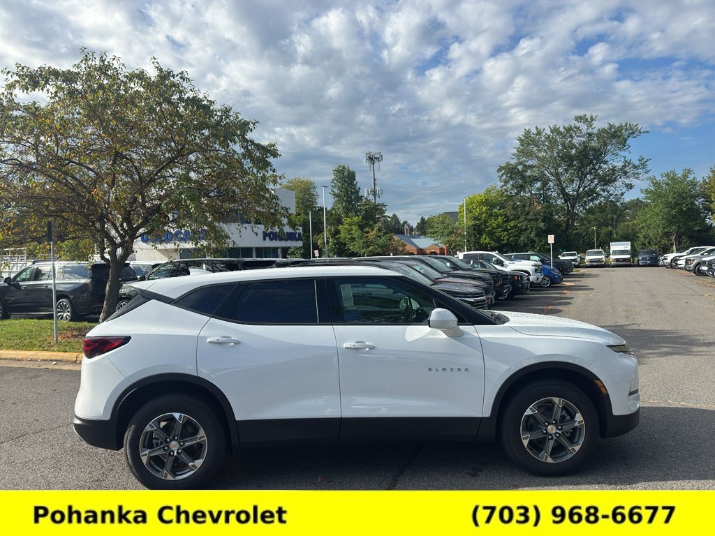 New 2026 Chevrolet Blazer LT AWD/4WD image 8