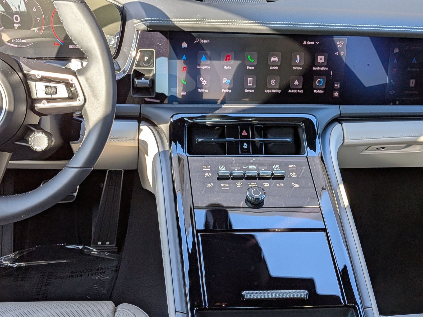 New 2025 Porsche Panamera image 20