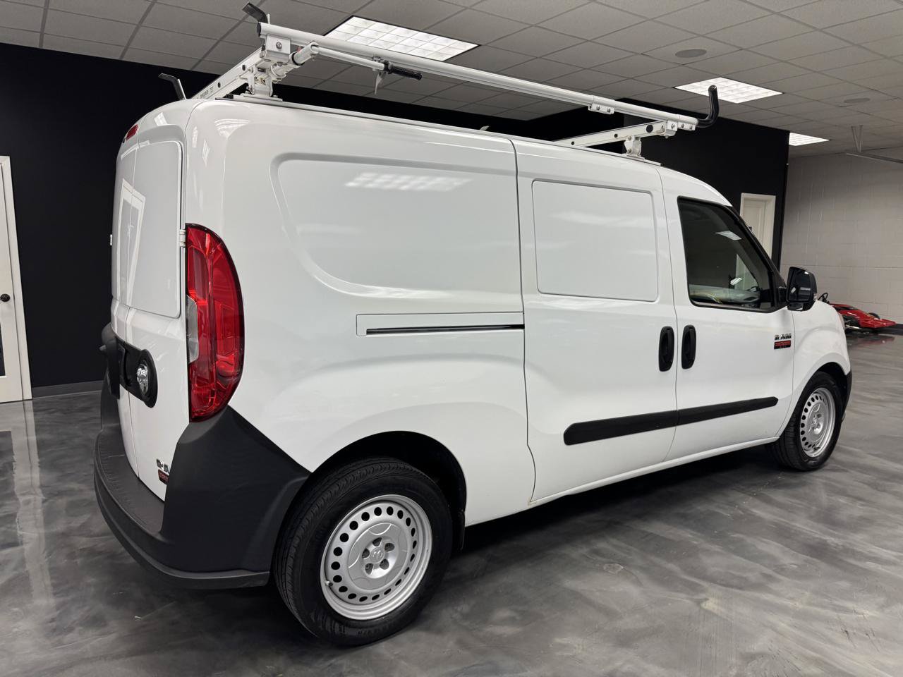 Used 2018 RAM ProMaster City Tradesman FWD image 6
