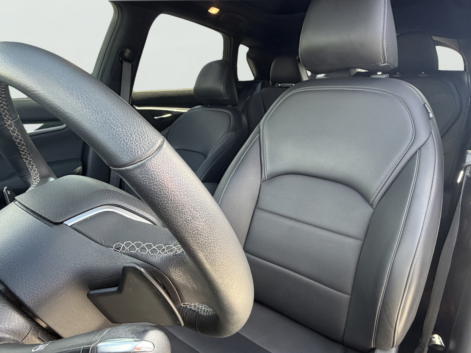 Used 2021 INFINITI QX50 Luxe w/ Appearance Package FWD image 5