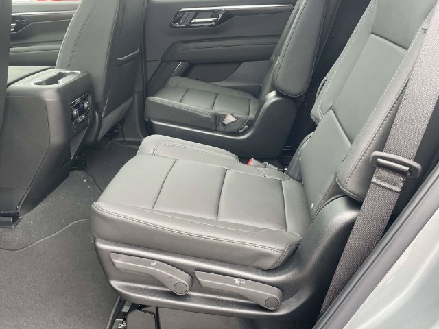 New 2027 Chevrolet Tahoe LT RWD image 10