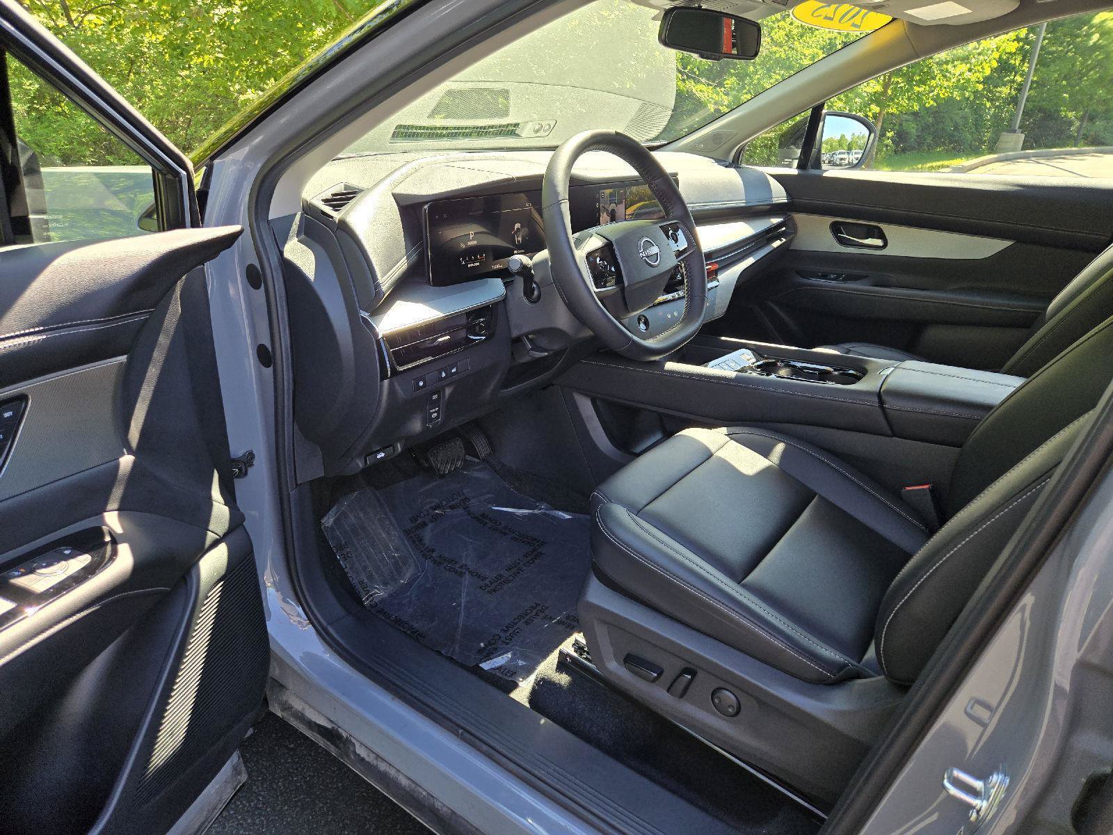 Used 2025 Nissan Murano SL w/ Cargo Package AWD/4WD image 12