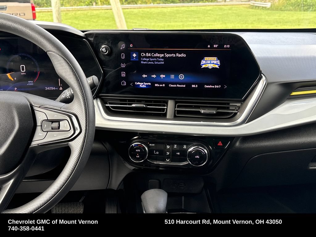 Used 2024 Chevrolet Trax LT FWD image 19