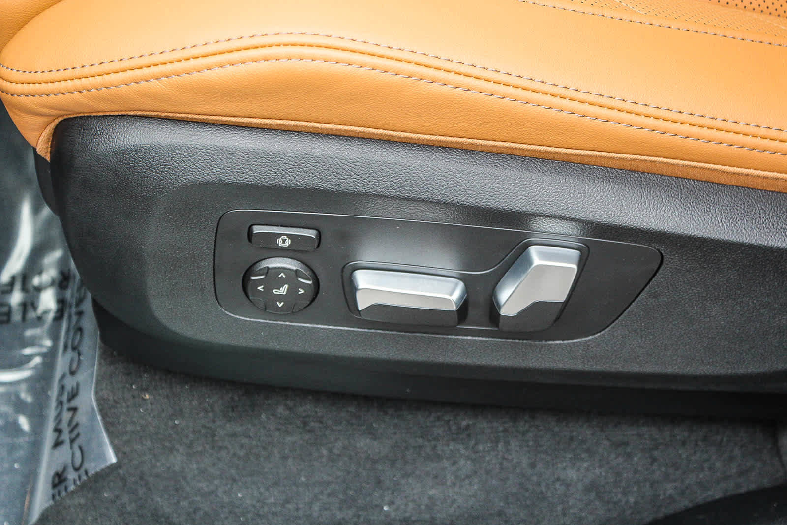 Used 2026 BMW X5 sDrive40i w/ M Sport Package RWD image 21