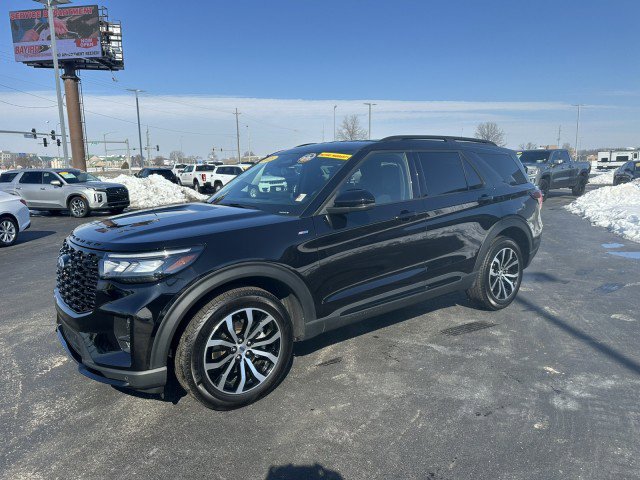 Used 2025 Ford Explorer ST-Line image 6
