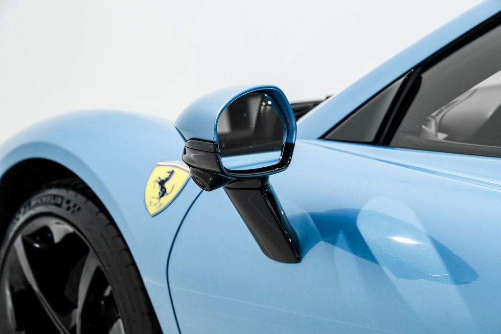 Used 2022 Ferrari SF90 Spider image 42