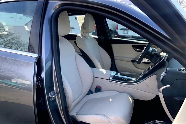 Used 2025 Mercedes-Benz C 300 4MATIC Sedan image 7