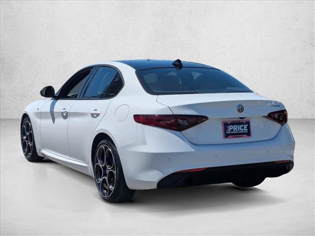 Used 2022 Alfa Romeo Giulia Ti RWD image 8