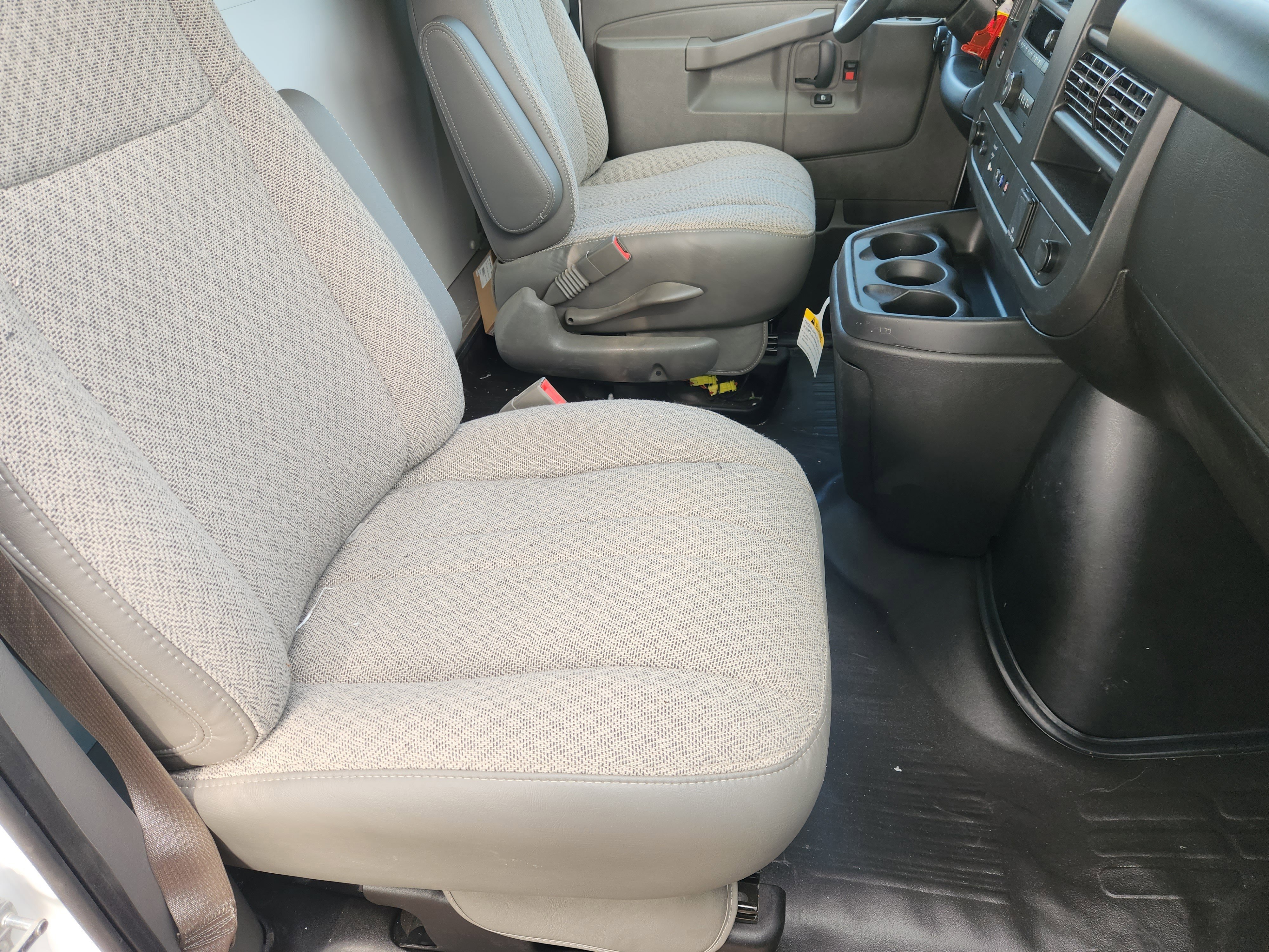 New 2025 Chevrolet Express 3500 w/ Power Convenience Package image 17