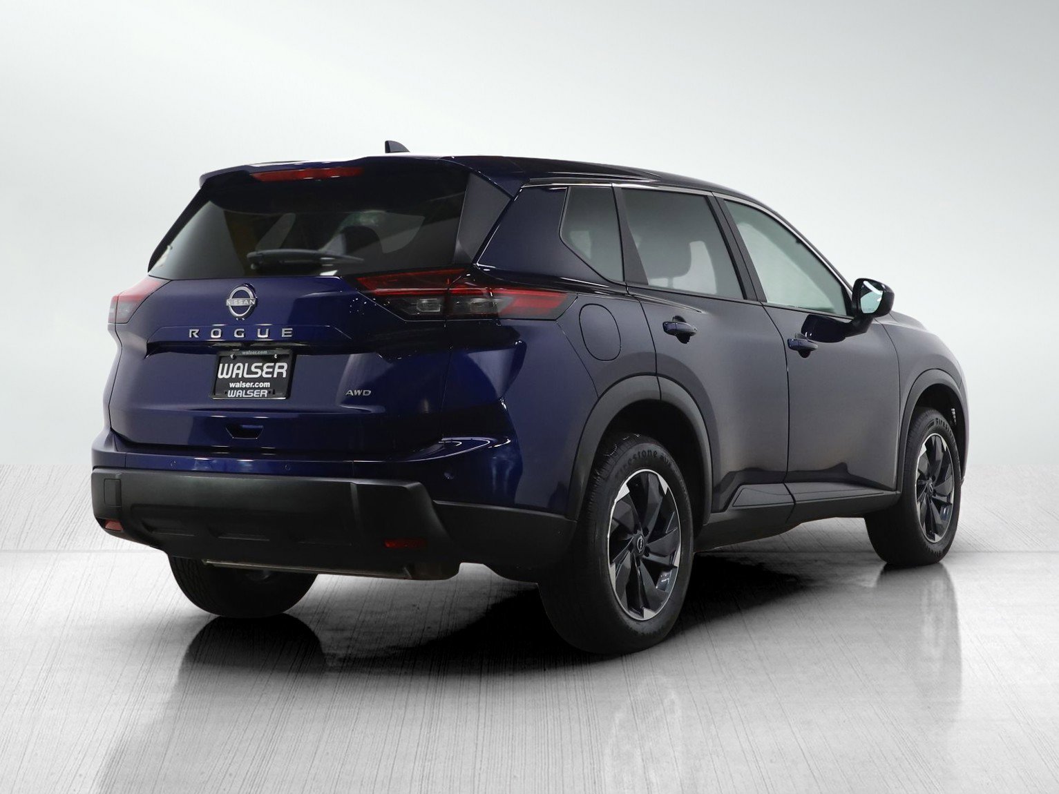 Used 2025 Nissan Rogue SV image 6