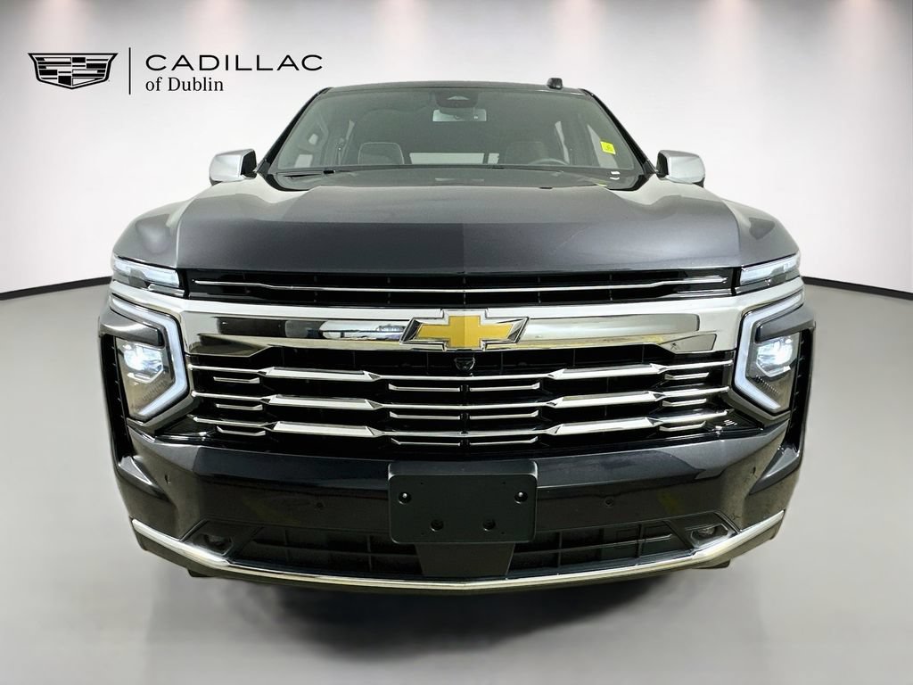 Used 2026 Chevrolet Suburban Premier AWD/4WD image 2