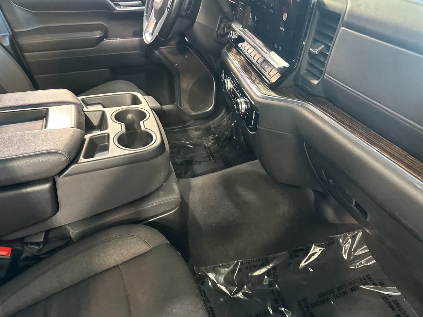 Used 2024 GMC Sierra 1500 SLE AWD/4WD image 16