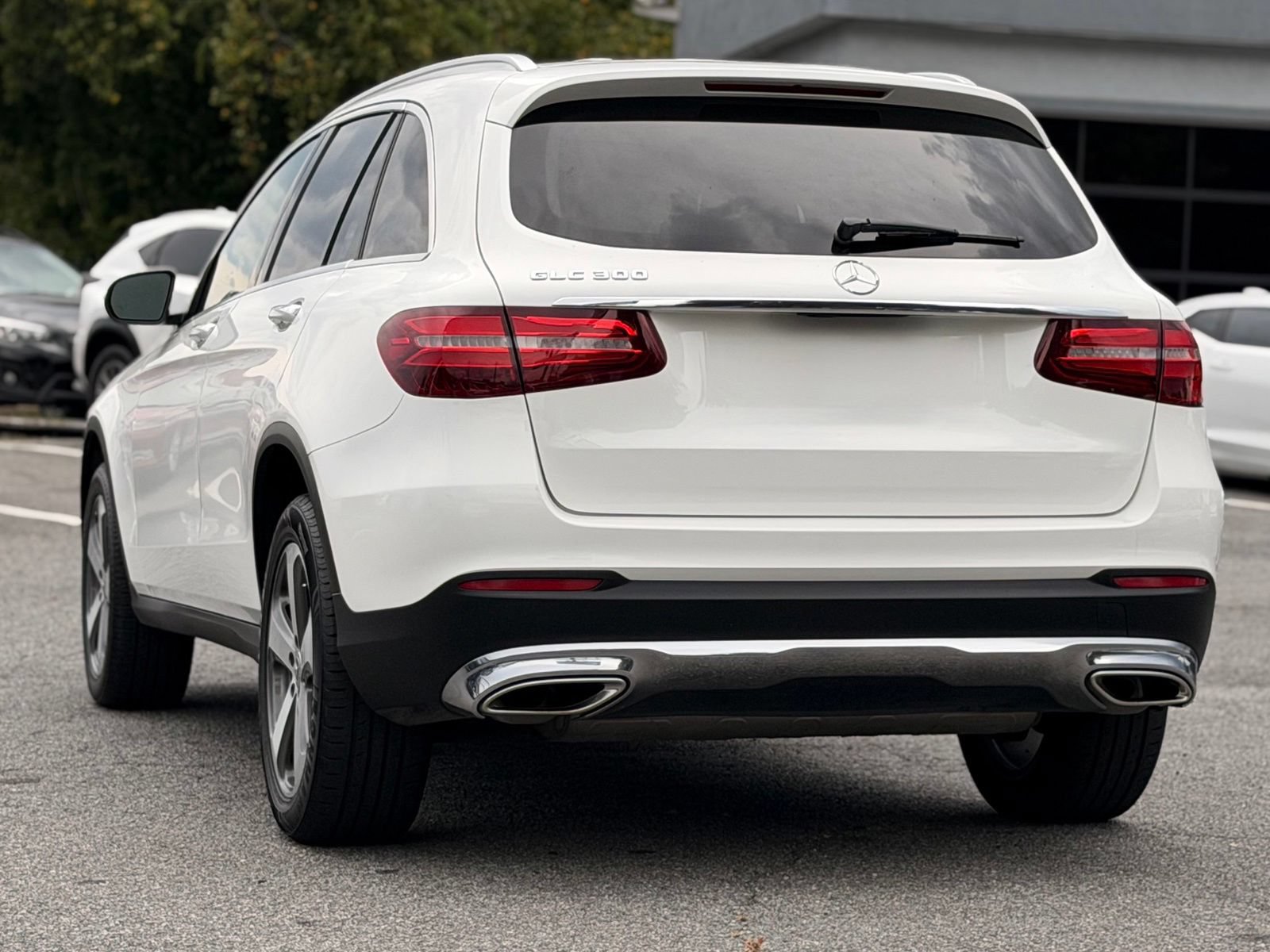 Used 2019 Mercedes-Benz GLC 300 image 3