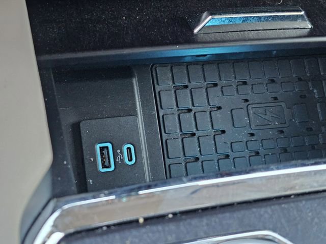 Certified 2024 Ford Expedition Platinum image 22