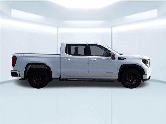 Used 2024 GMC Sierra 1500 Elevation w/ LPO, Elevation Black Package AWD/4WD image 8