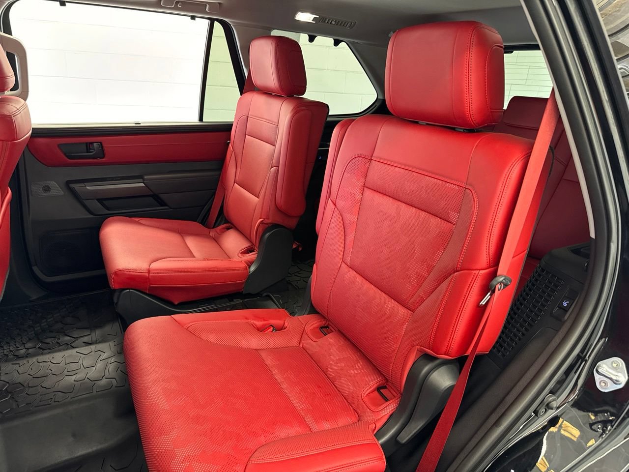 Used 2023 Toyota Sequoia TRD Pro AWD/4WD image 45
