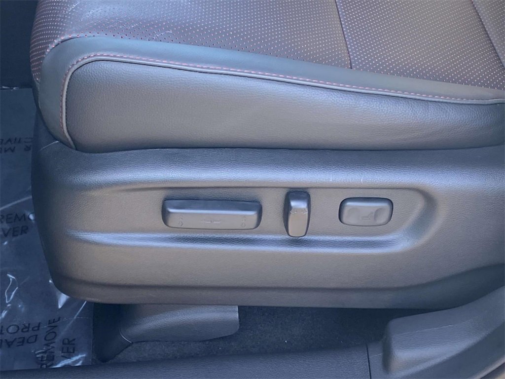 New 2025 Honda Ridgeline Black Edition image 13