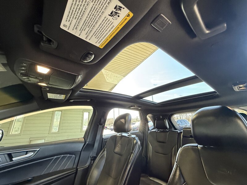 Used 2019 Ford Edge ST w/ Equipment Group 401A image 28