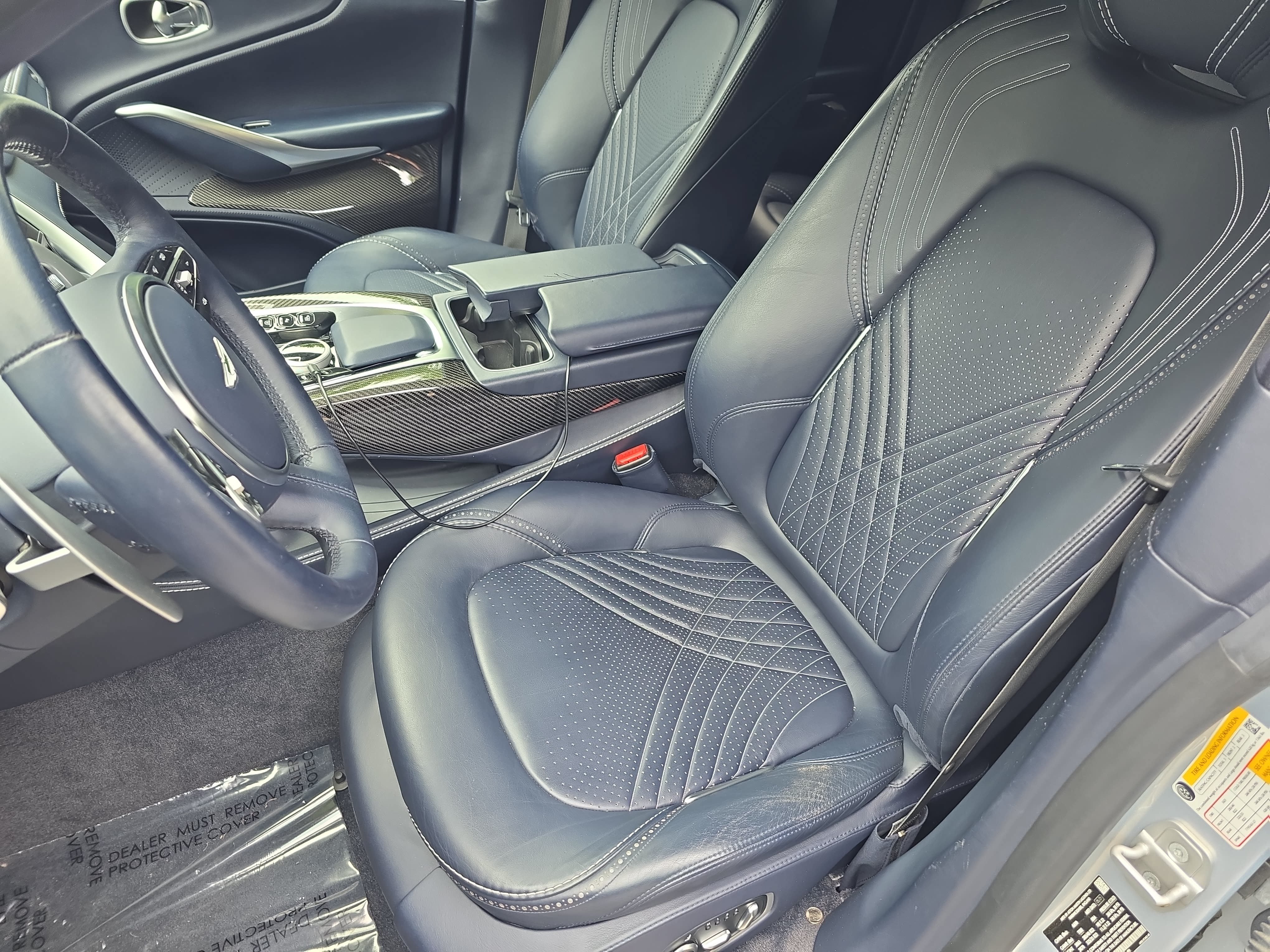 Used 2021 Aston Martin DBX AWD/4WD image 15