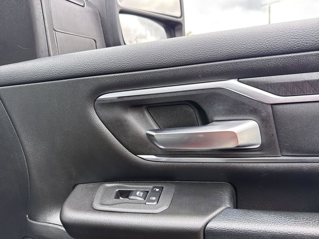 Used 2025 RAM 1500 Lone Star AWD/4WD image 28