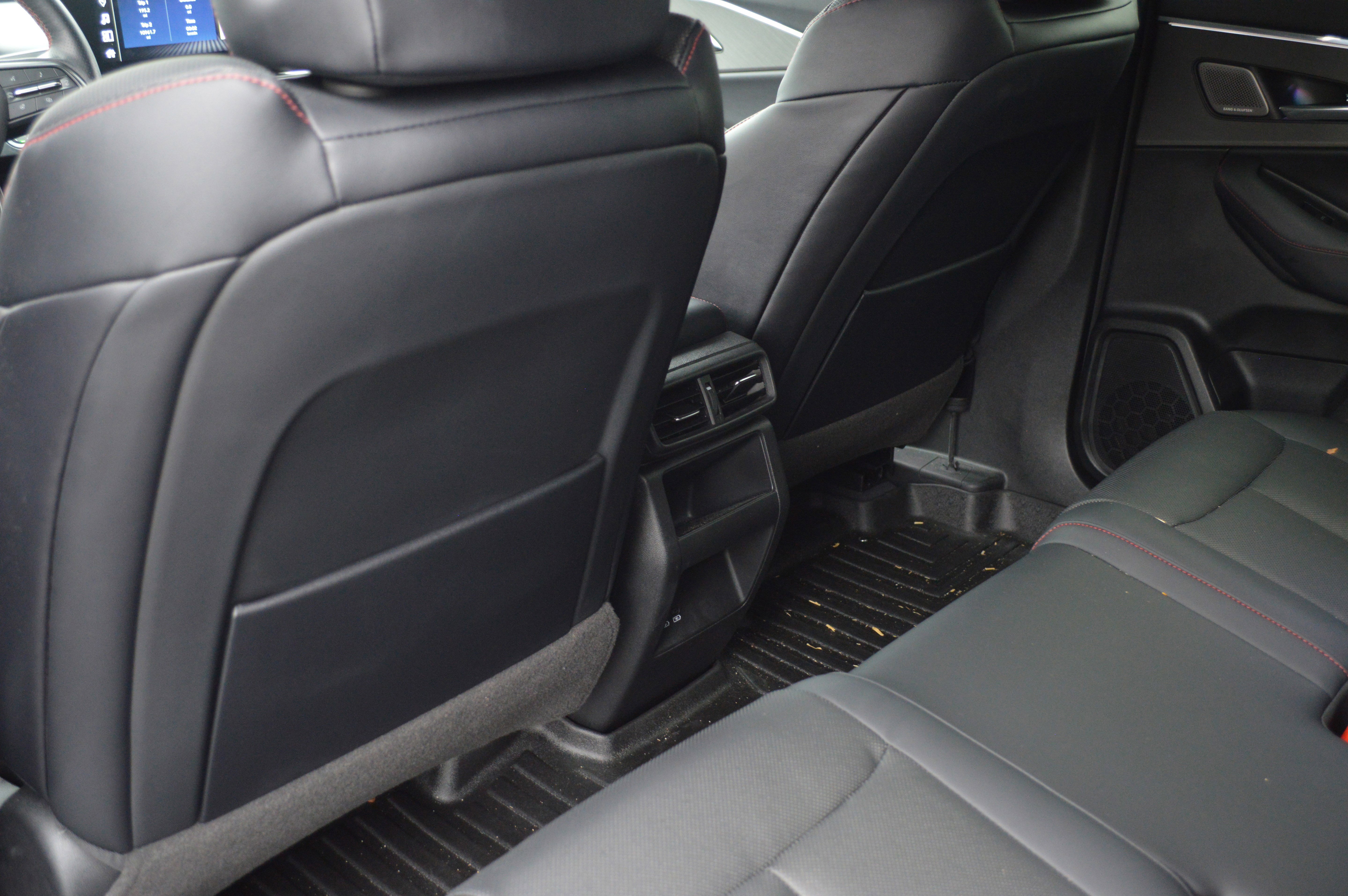 Used 2024 Acura ZDX A-Spec image 25