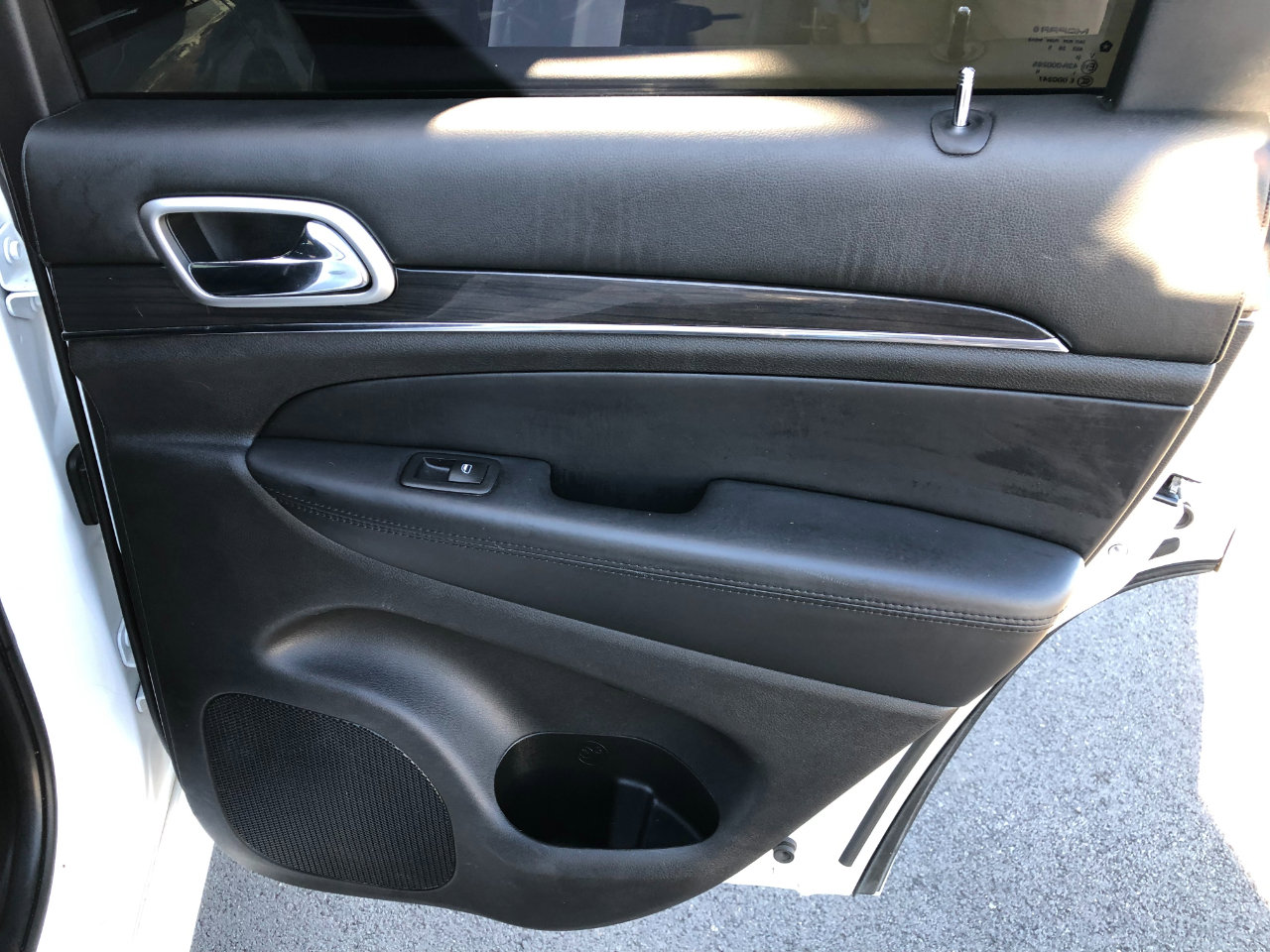 Used 2015 Jeep Grand Cherokee High Altitude image 30