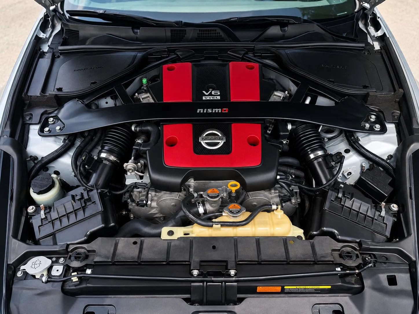 Used 2016 Nissan 370Z NISMO RWD image 14