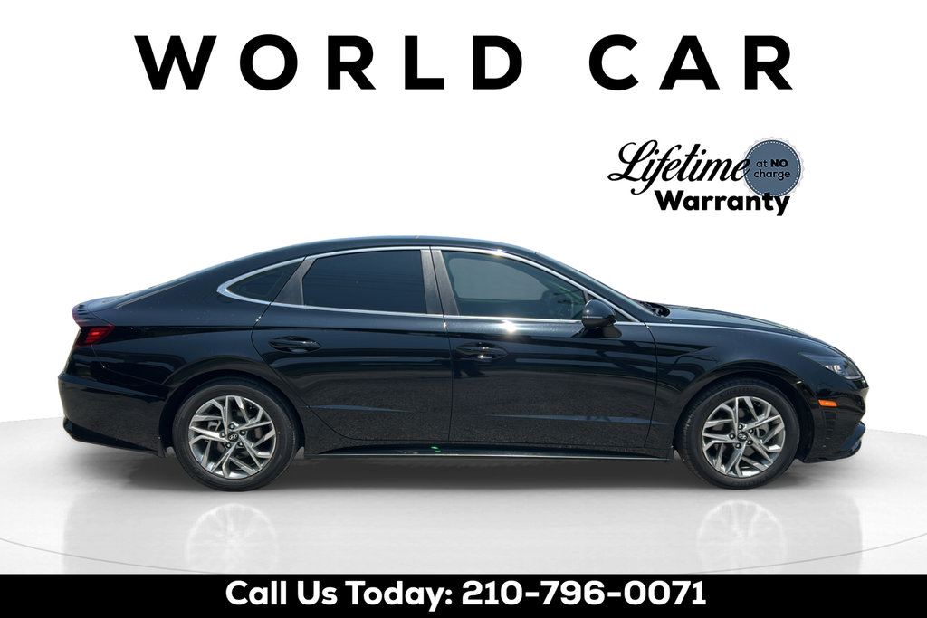 Used 2023 Hyundai Sonata SEL FWD image 2