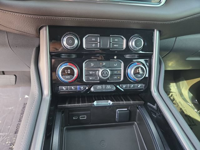 Used 2022 GMC Yukon Denali AWD/4WD image 23