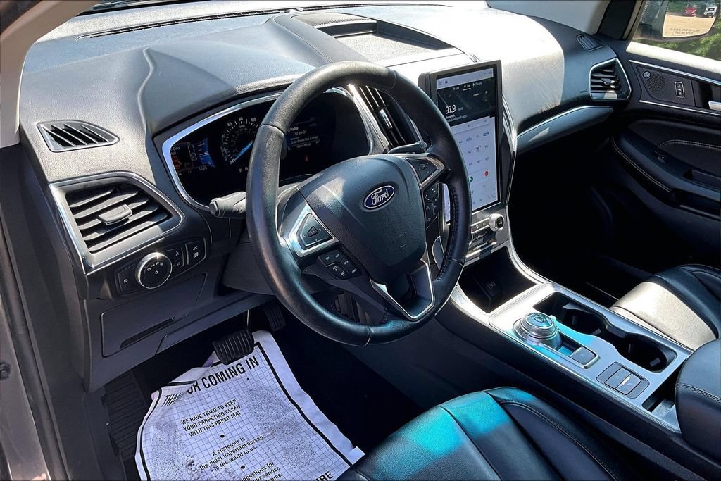 Used 2021 Ford Edge Titanium w/ Cargo Accessory Package FWD image 14