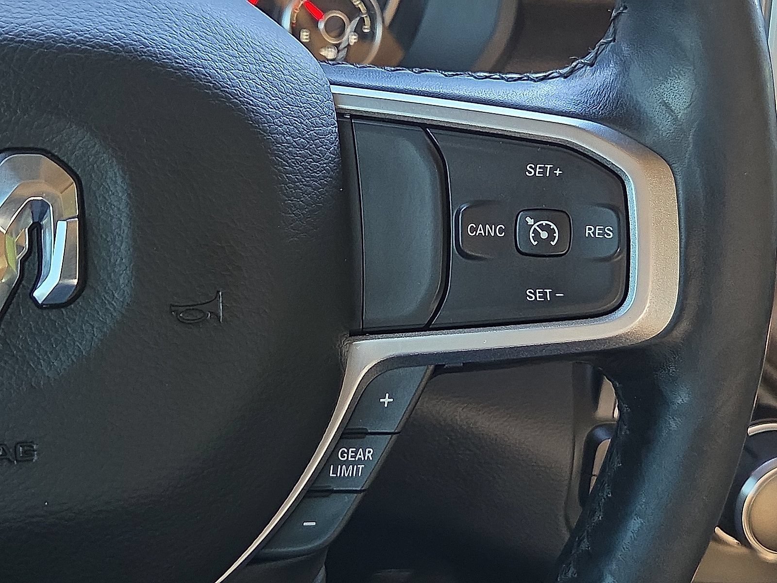 Used 2019 RAM 1500 Big Horn AWD/4WD image 18
