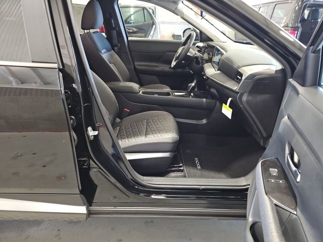 New 2026 Nissan Kicks SV image 24