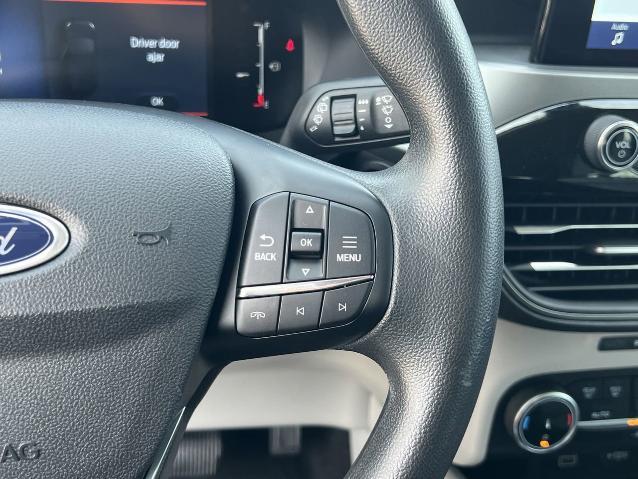 Used 2025 Ford Escape Active image 12