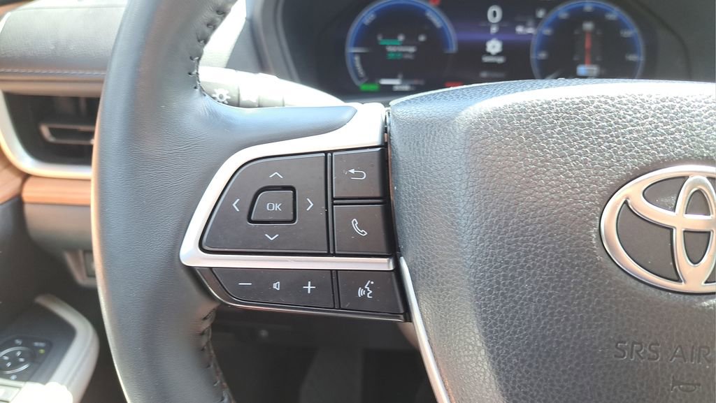 Used 2025 Toyota Grand Highlander AWD Hybrid image 20