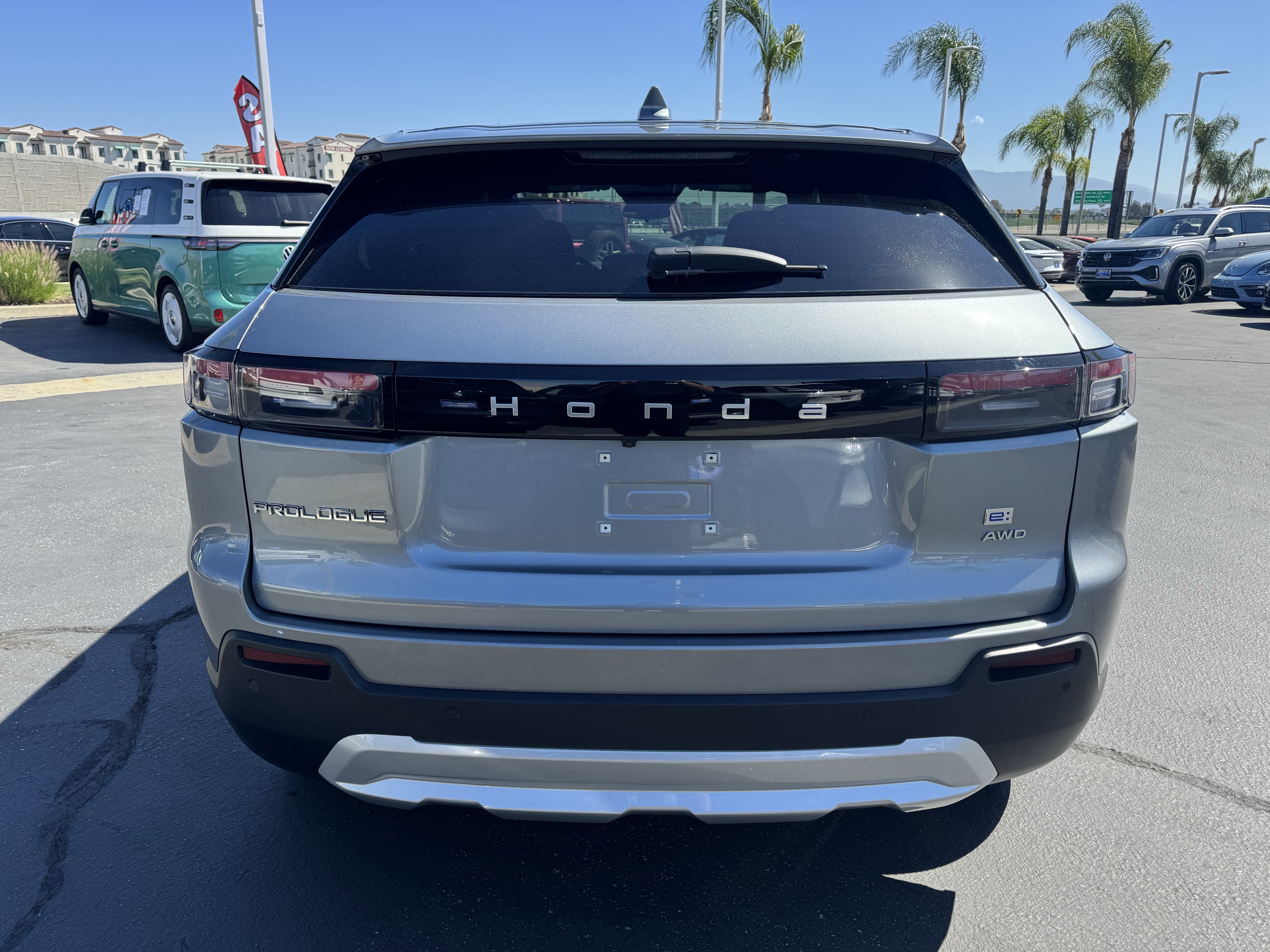 Used 2025 Honda Prologue EX image 9