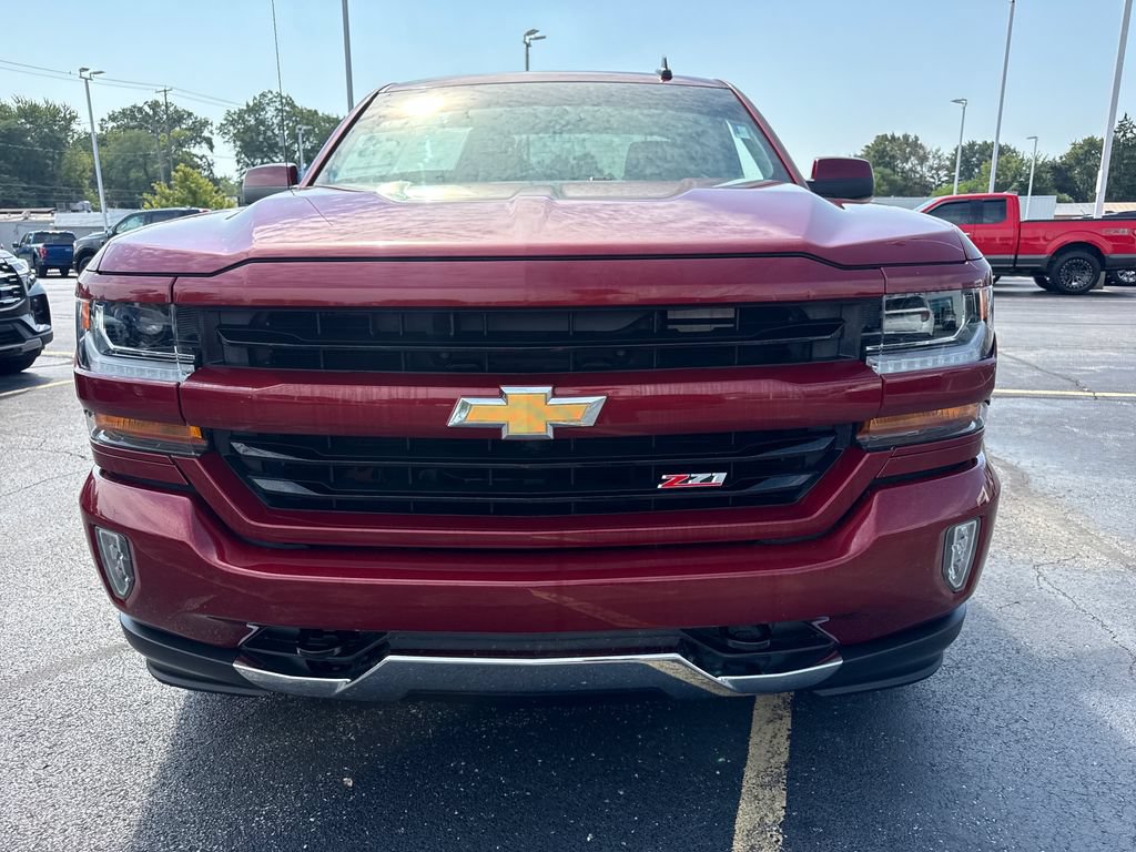 Used 2019 Chevrolet Silverado 1500 LT w/ All Star Edition AWD/4WD image 3