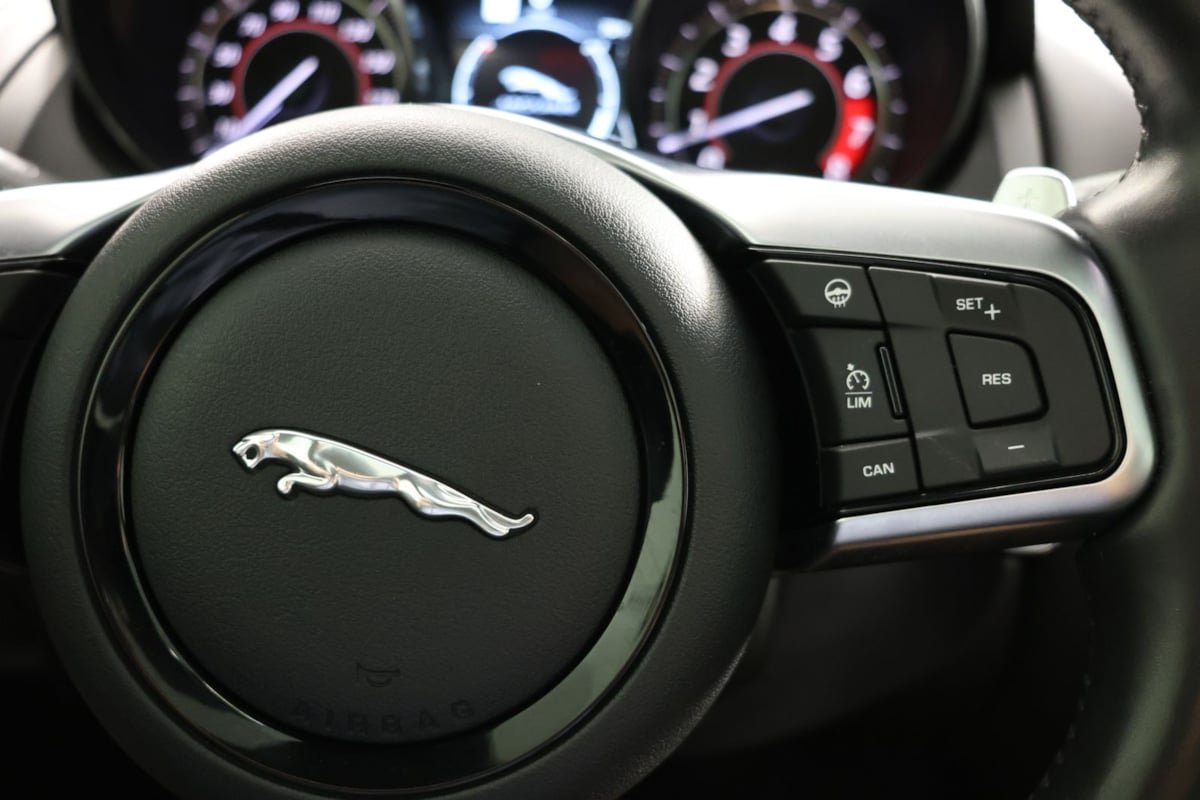 Used 2020 Jaguar F-TYPE Checkered Flag RWD image 30