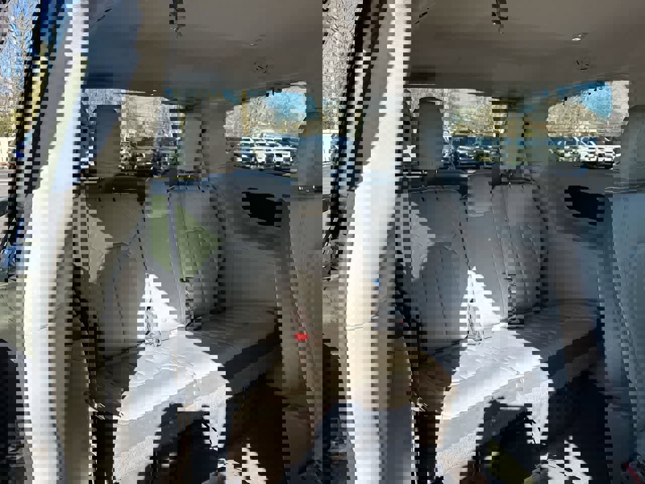 Used 2018 Chrysler Pacifica Touring-L image 26