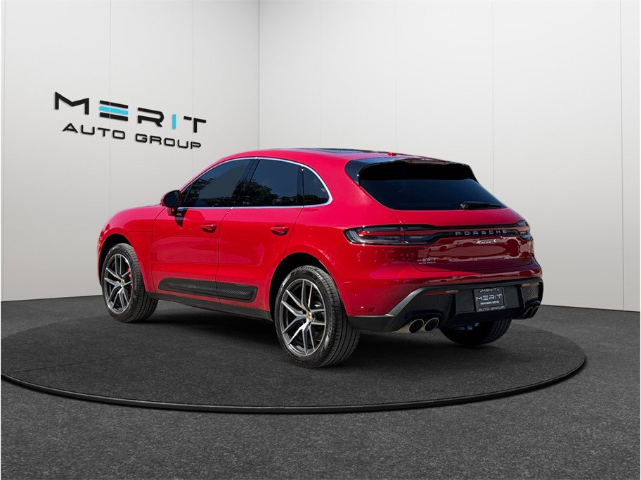 Used 2023 Porsche Macan S AWD/4WD image 7