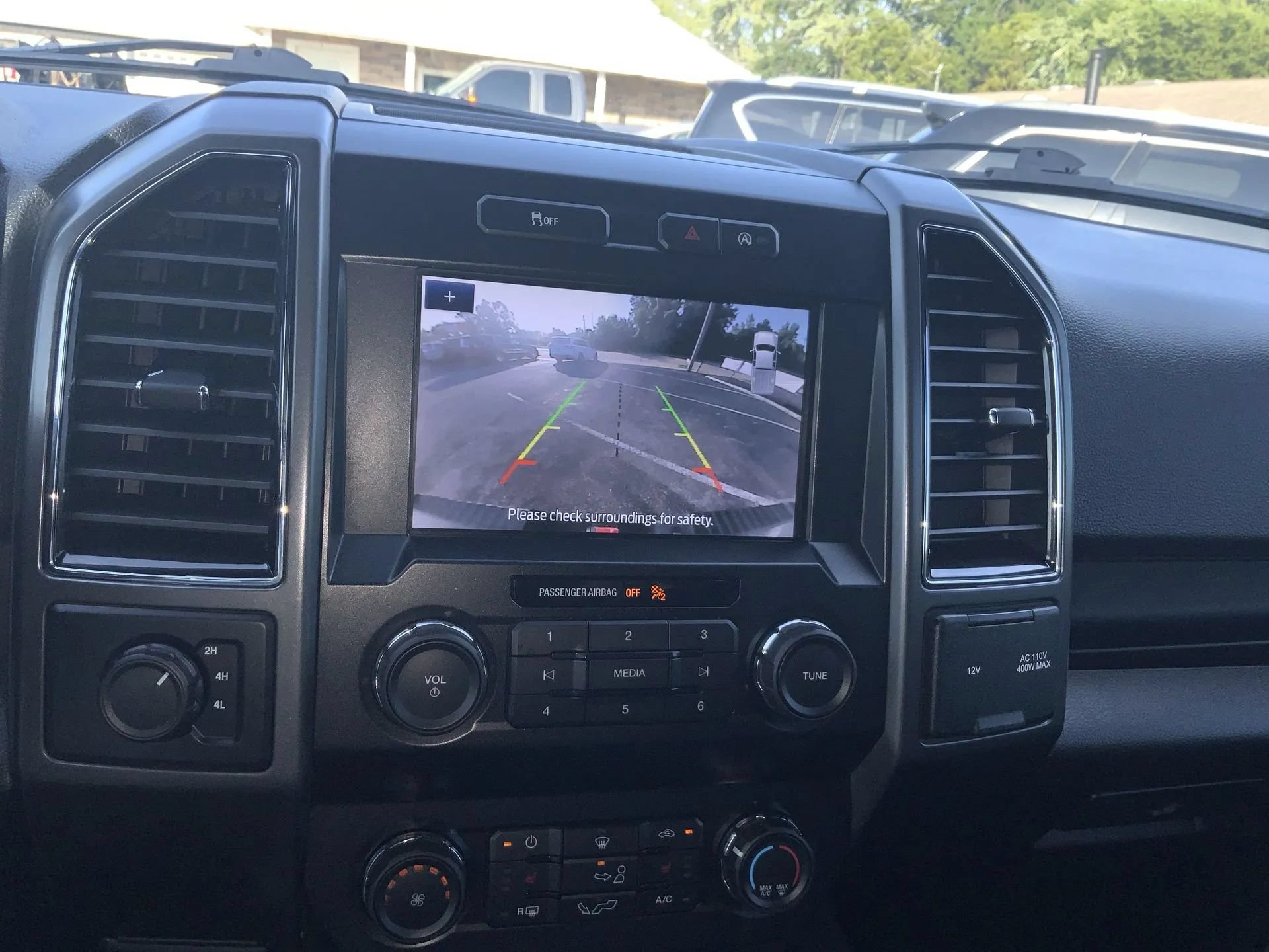 Used 2019 Ford F150 XLT w/ Equipment Group 302A Luxury AWD/4WD image 23