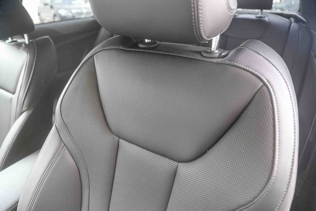 Used 2024 BMW 230i Coupe w/ Premium Package RWD image 22