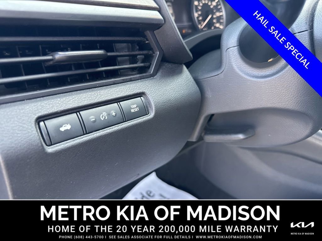 Used 2023 Nissan Altima 2.5 SV FWD image 12