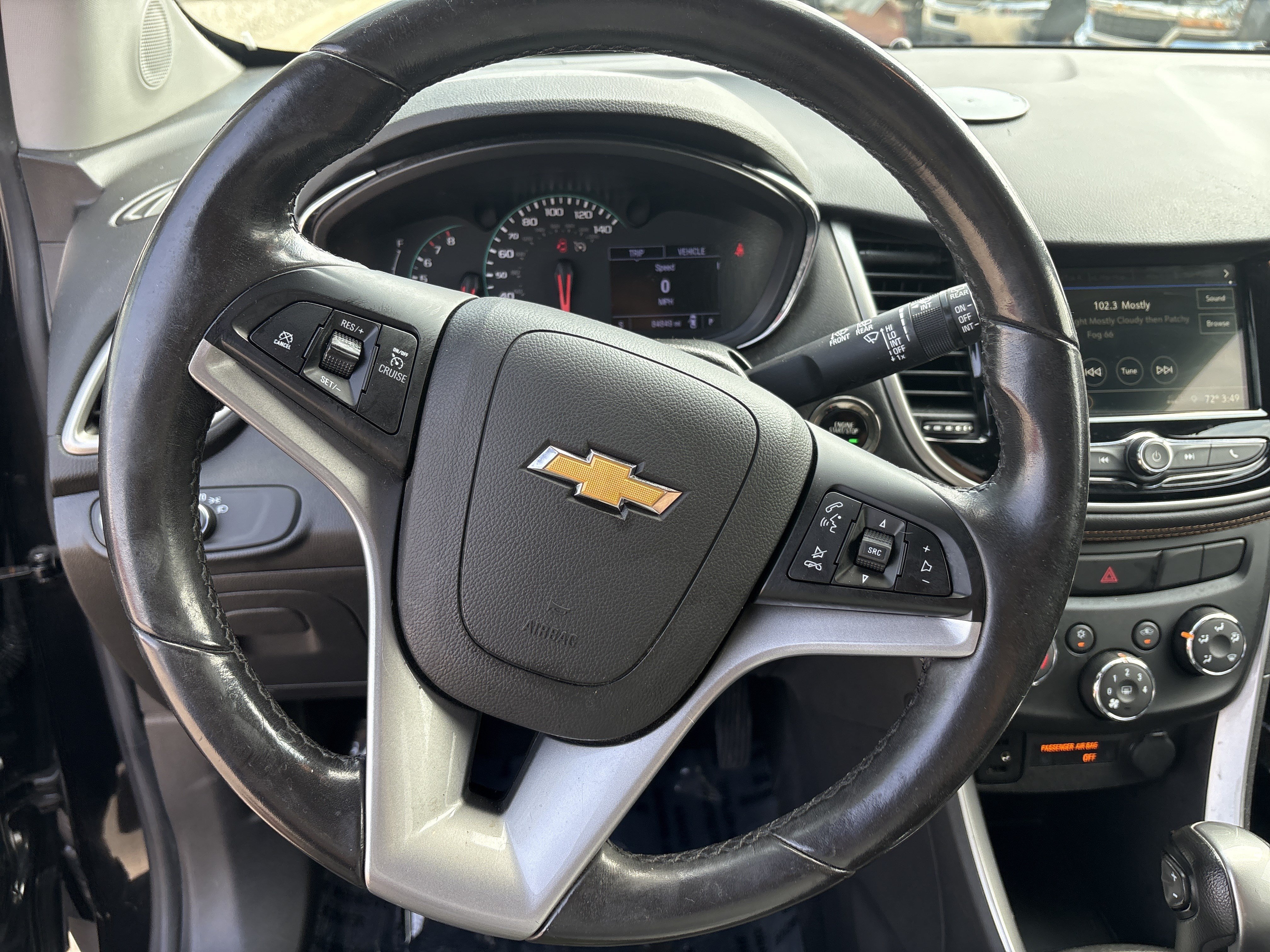 Used 2019 Chevrolet Trax LT w/ LT Convenience Package FWD image 21