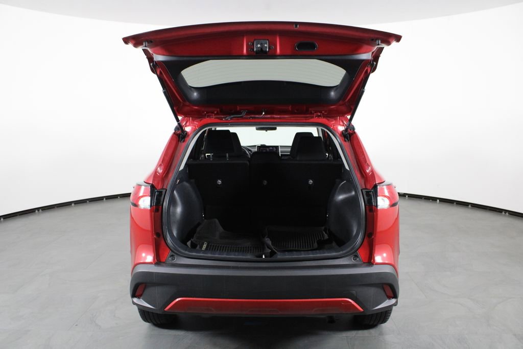 Used 2022 Toyota Corolla Cross LE image 16