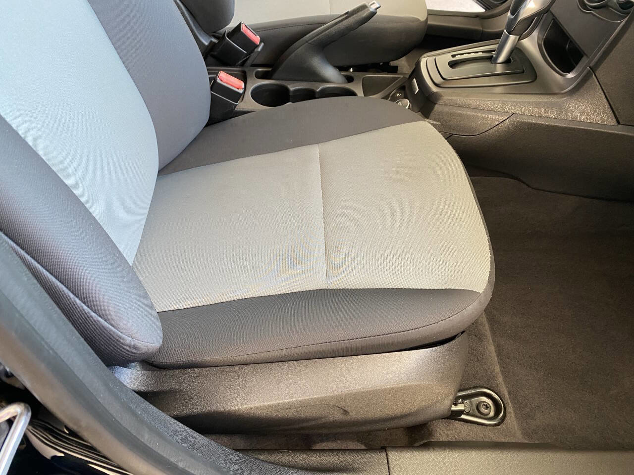 Used 2018 Ford Fiesta S image 32