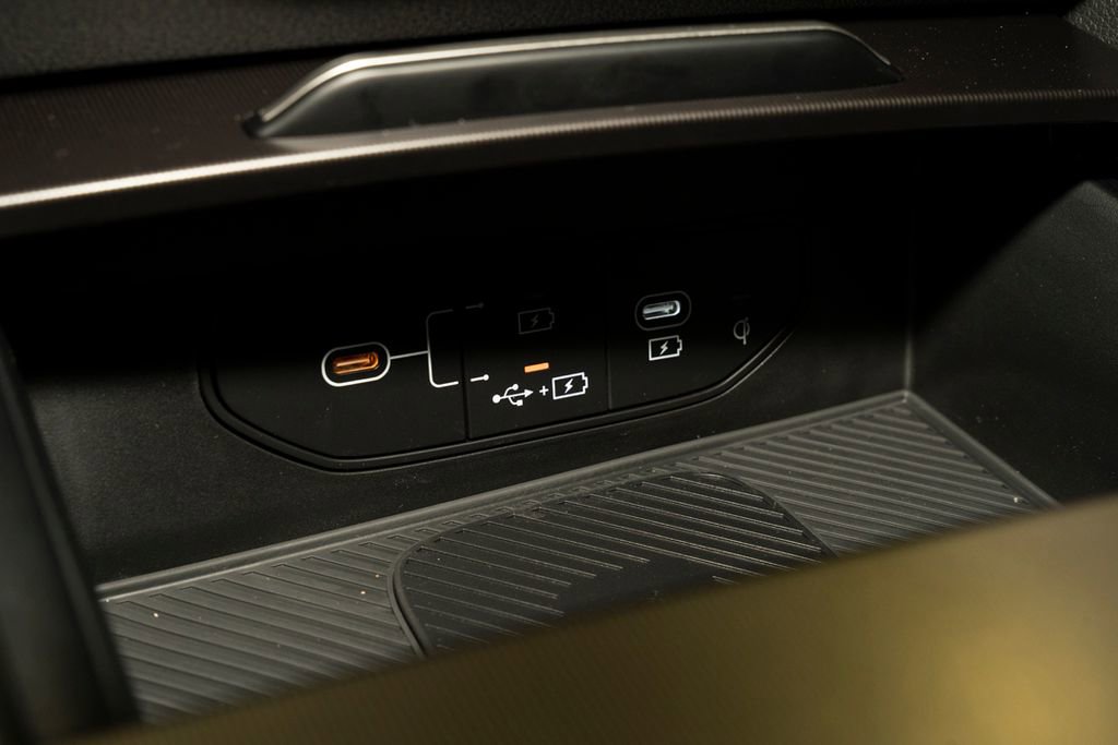 New 2026 Kia Sportage AWD Hybrid image 16